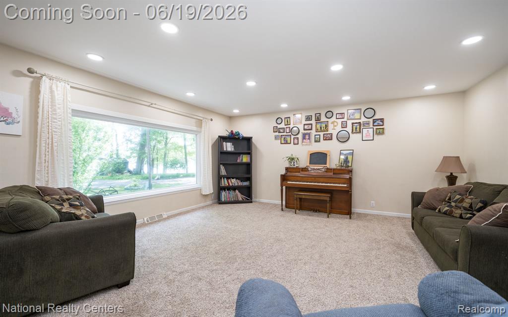 5223 Woodlane Road Clarkston, MI 48348 - Photo 11 of 36