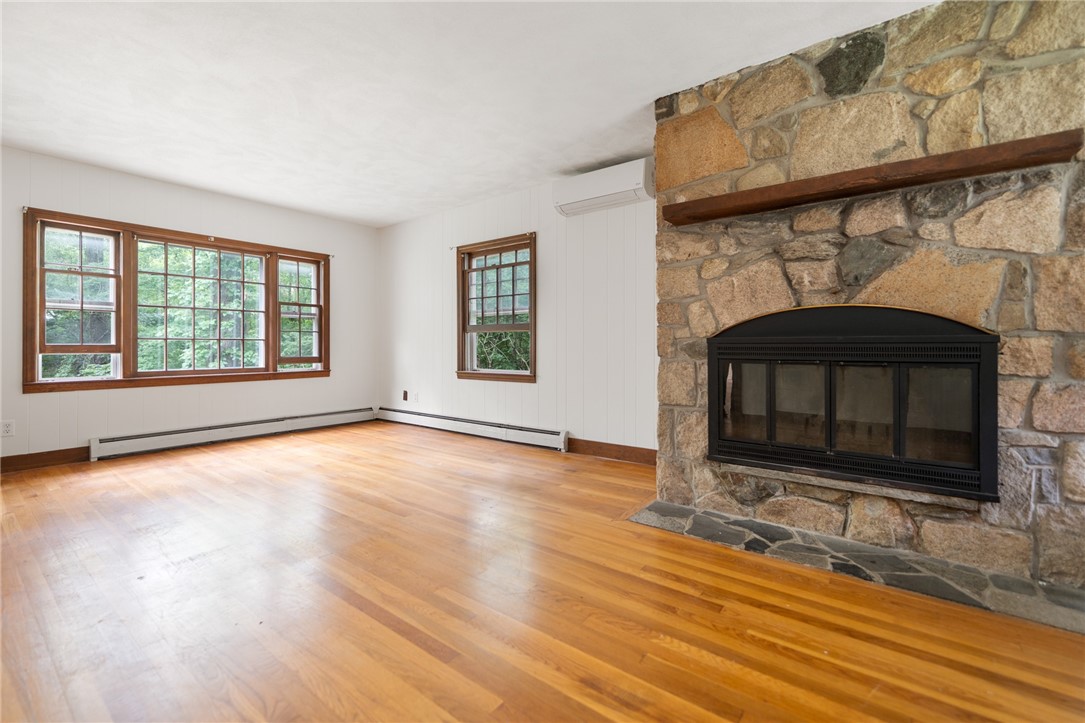 15 Williams Road Smithfield, RI 02917 - Photo 7 of 21