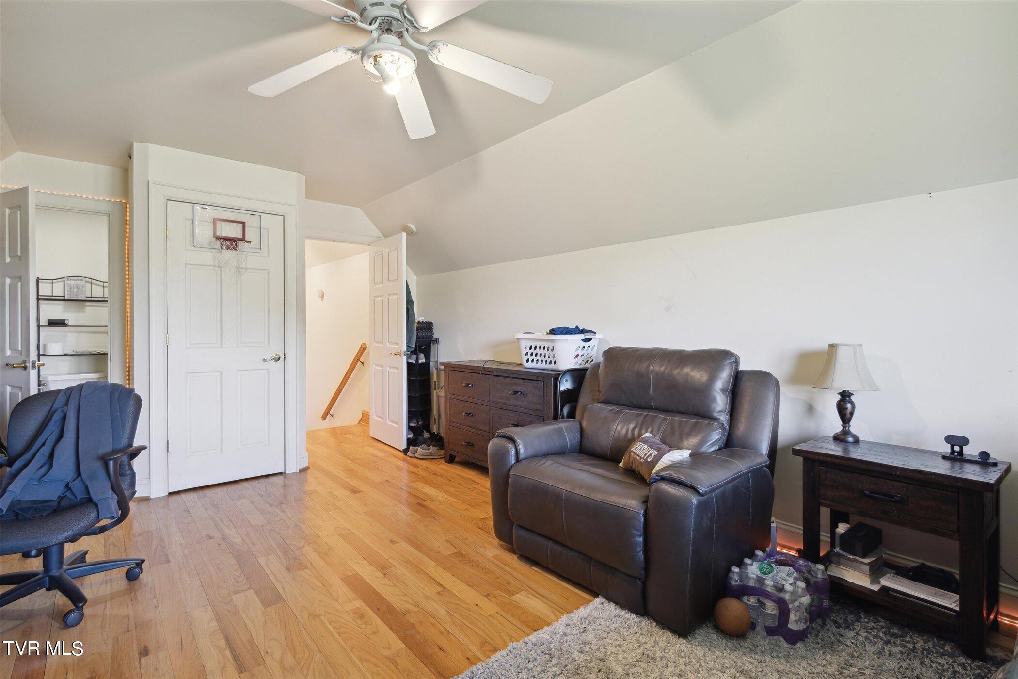 10175 Old Mill Road Glade Spring, VA 24340 - Photo 28 of 40 24-10175-Old-Mill-Rd-WindowStill-20