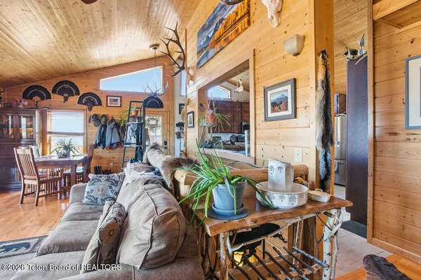 $899,000 | 362 Snowmobile Lane, Pinedale, WY 82941