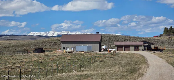 $899,000 | 362 Snowmobile Lane, Pinedale, WY 82941