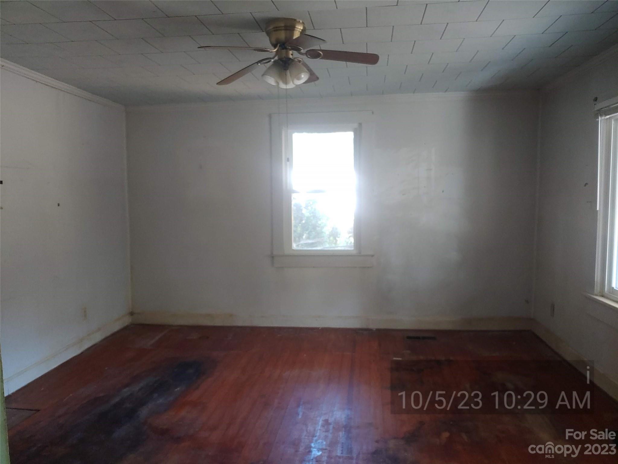 403 Vance Avenue Salisbury, NC 28144 - Photo 6 of 14 an empty room with a window