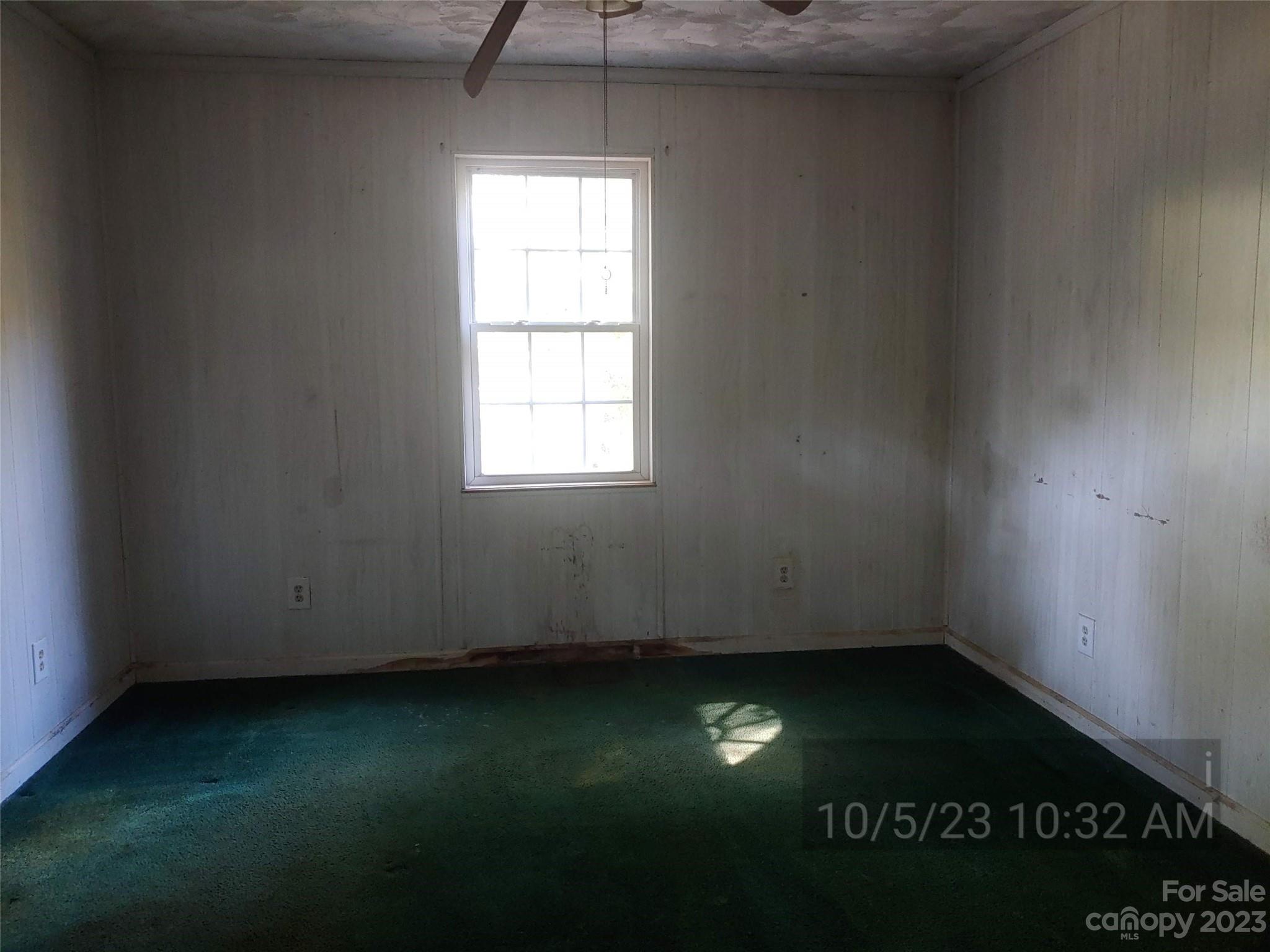 403 Vance Avenue Salisbury, NC 28144 - Photo 8 of 14 an empty room with a window