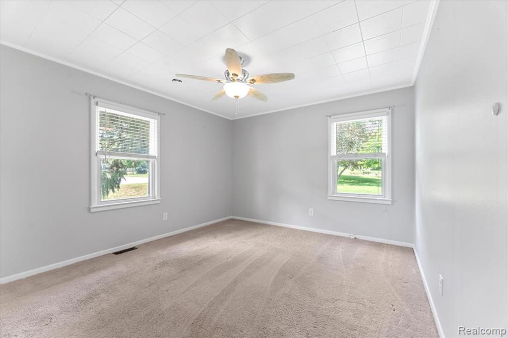 25952 Power Road Farmington Hills, MI 48336 - Photo 13 of 23