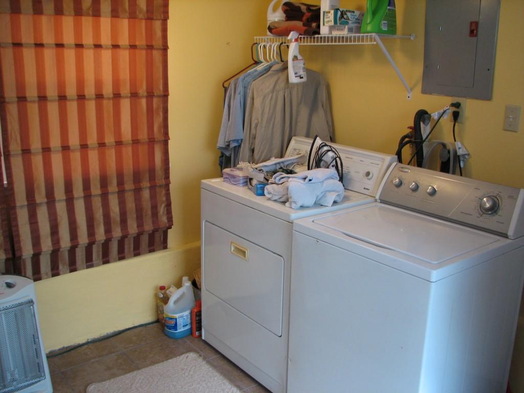 299 Randall Fugate Road Spring City, TN 37381 - Photo 11 of 13 laundry room (Medium)