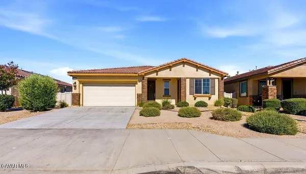 $559,900 | 45652 Palm Lane, Lancaster, CA 93535