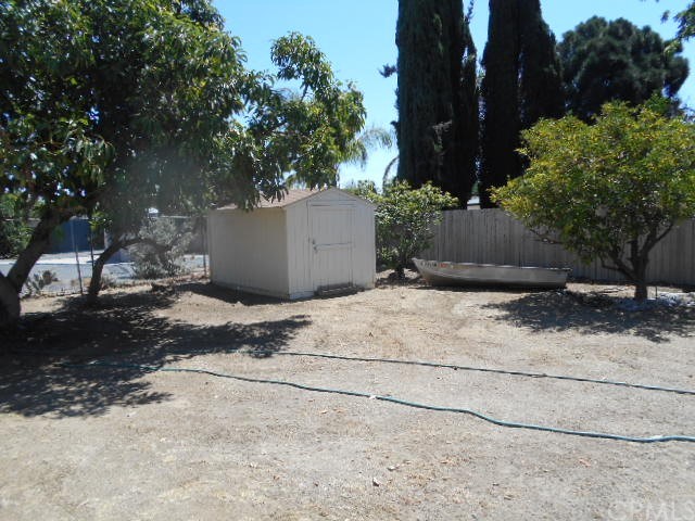 811 Riverside Rialto, CA 92376 - Photo 15 of 25 a view of a backyard