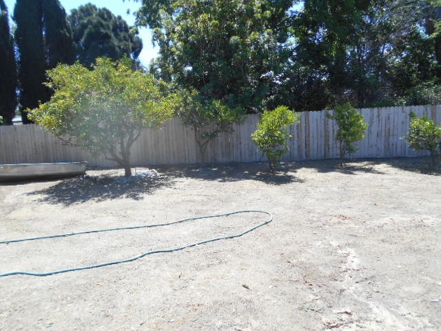 811 Riverside Rialto, CA 92376 - Photo 16 of 25 a backyard of a house