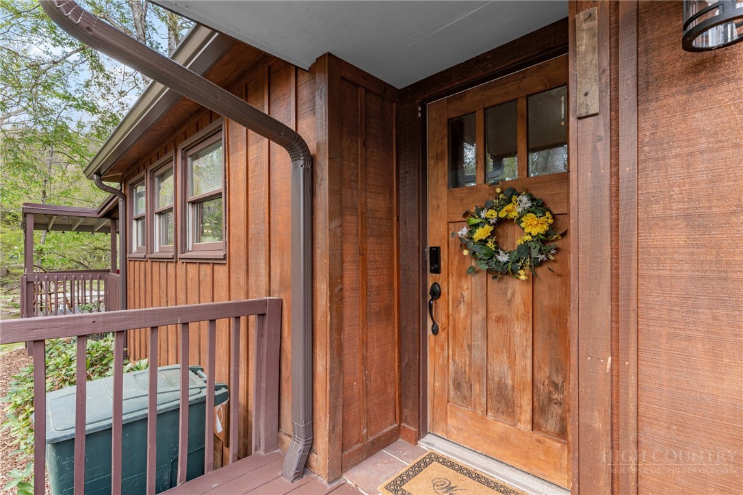 139 Golden Rod Loop Newland, NC 28657 - Photo 29 of 39 a view of an entryway