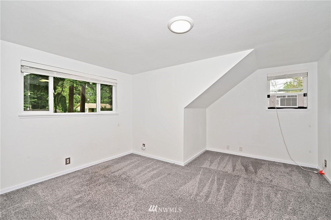 24202 3rd Place West Bothell, WA 98021 - Photo 22 of 31 an empty room with windows