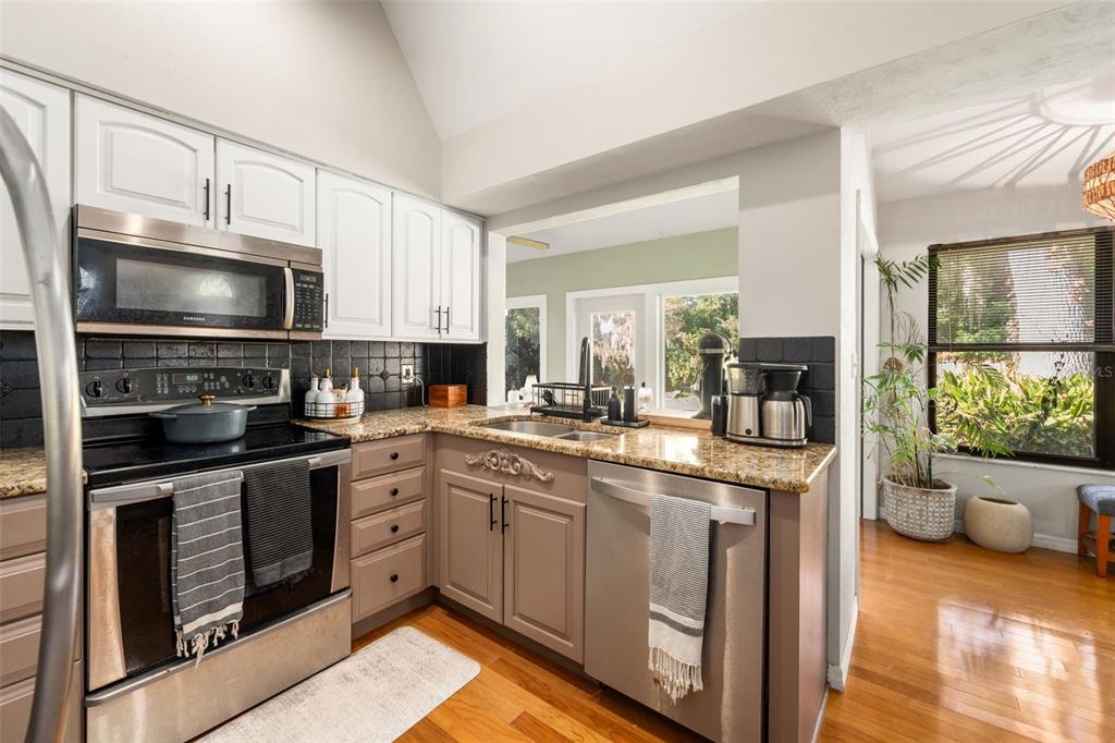 1018 Southwest 82 Terrace Gainesville, FL 32607 - Photo 12 of 36