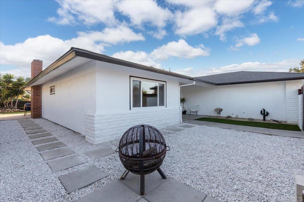 1267 Discovery Street San Marcos, CA 92078 - Photo 8 of 75