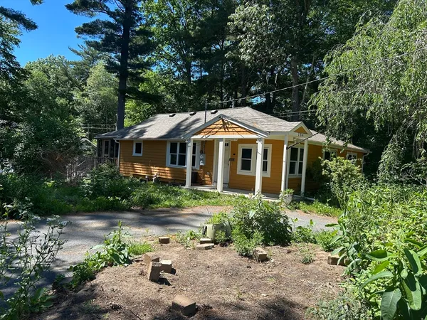 $450,000 | 154 Lingan Street, Halifax, MA 02338