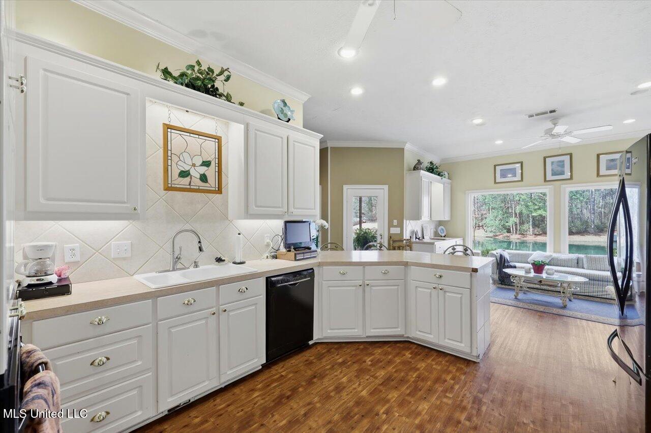 1407 Monterey Road Florence, MS 39073 - Photo 18 of 67 18-1407 Monterey Rd _ Home Tours MS