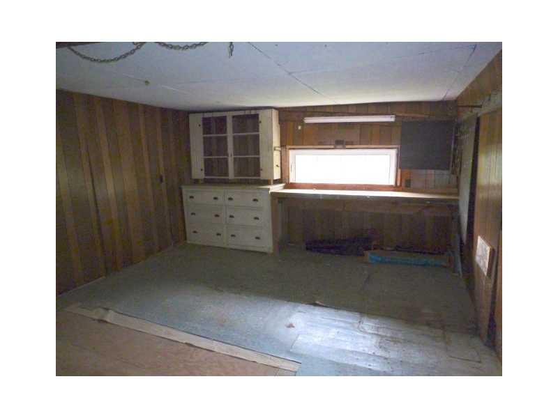 33 Fir Hollow Road Pemaquid, ME 04558 - Photo 30 of 35 Other. Rustic quarters above garage.