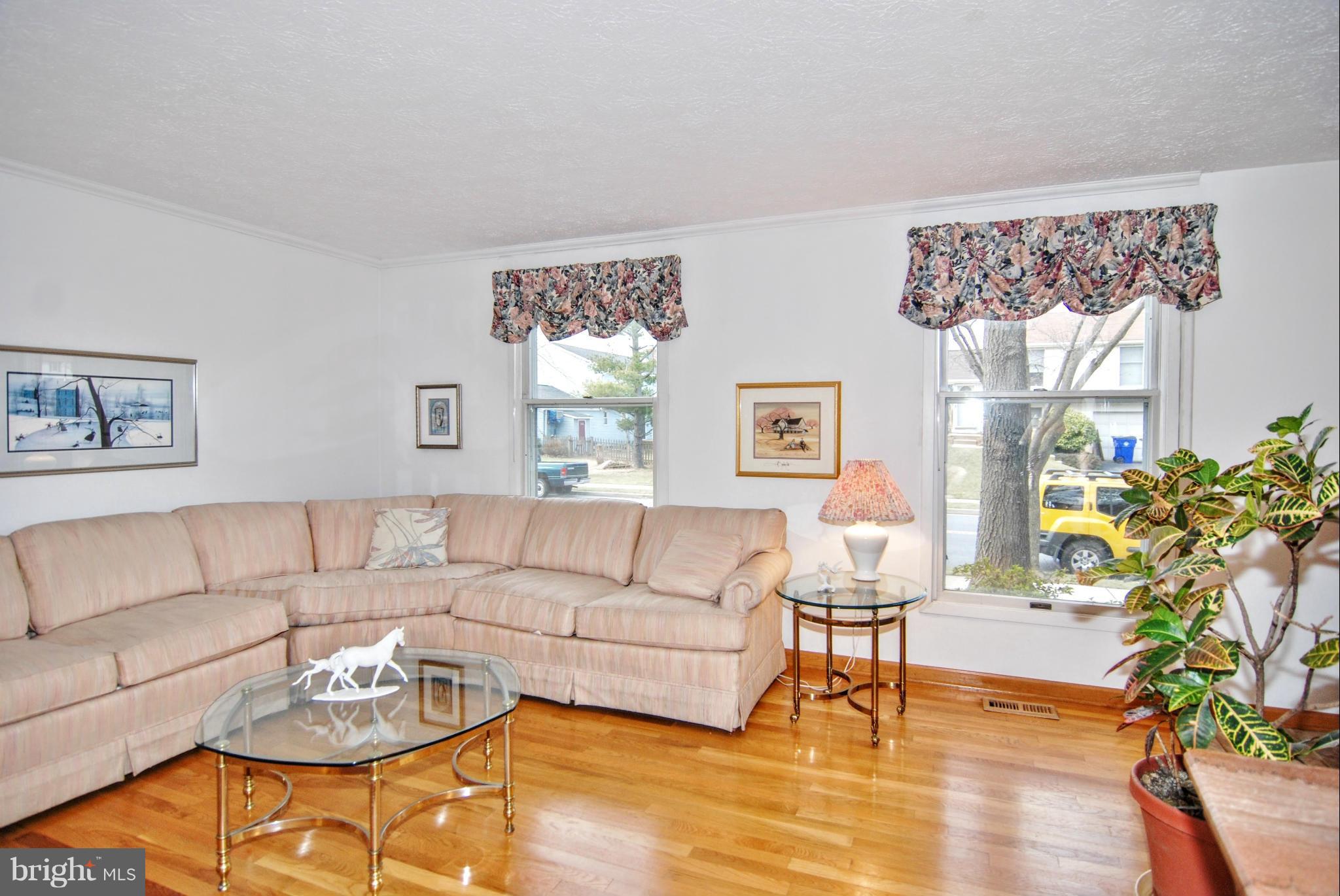 594 Old Stage Road Frederick, MD 21703 - Photo 15 of 30 Living Room