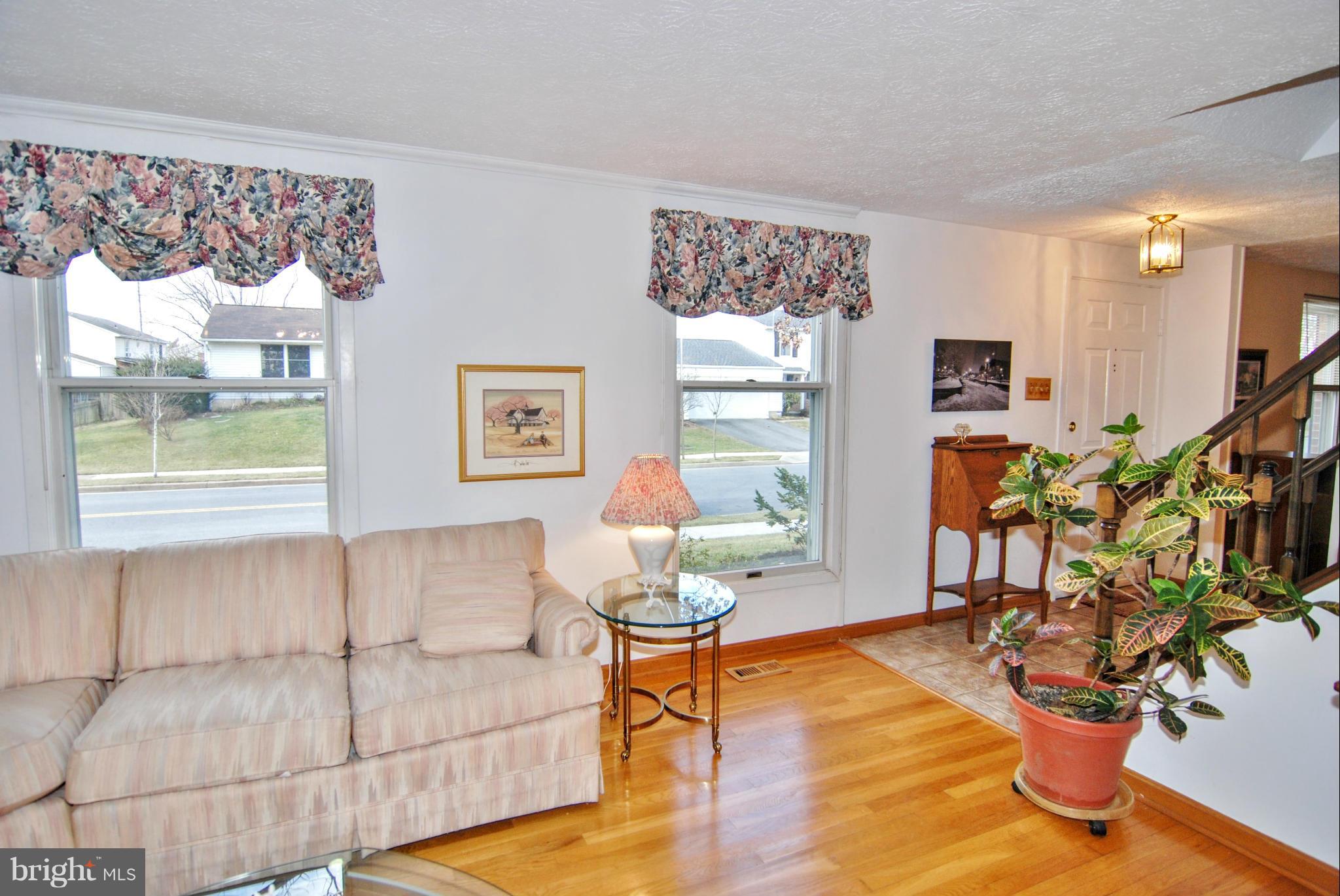 594 Old Stage Road Frederick, MD 21703 - Photo 16 of 30 Living Room
