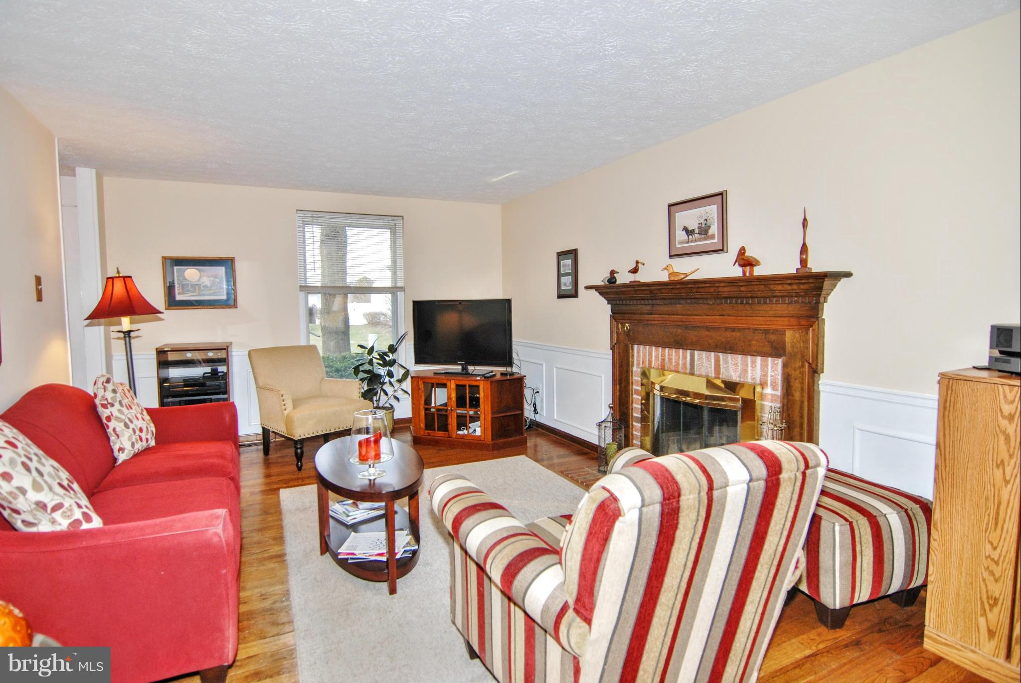 594 Old Stage Road Frederick, MD 21703 - Photo 4 of 30 Family Room