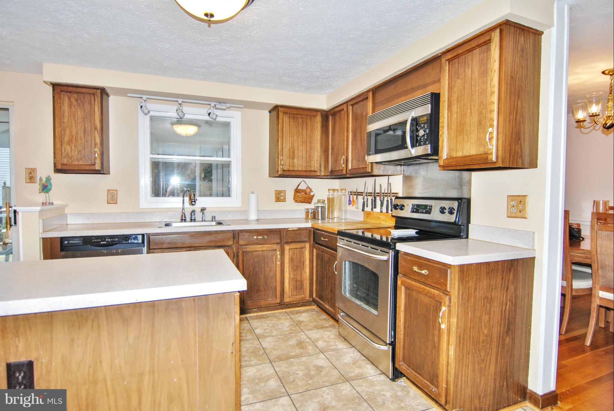 594 Old Stage Road Frederick, MD 21703 - Photo 7 of 30 Kitchen