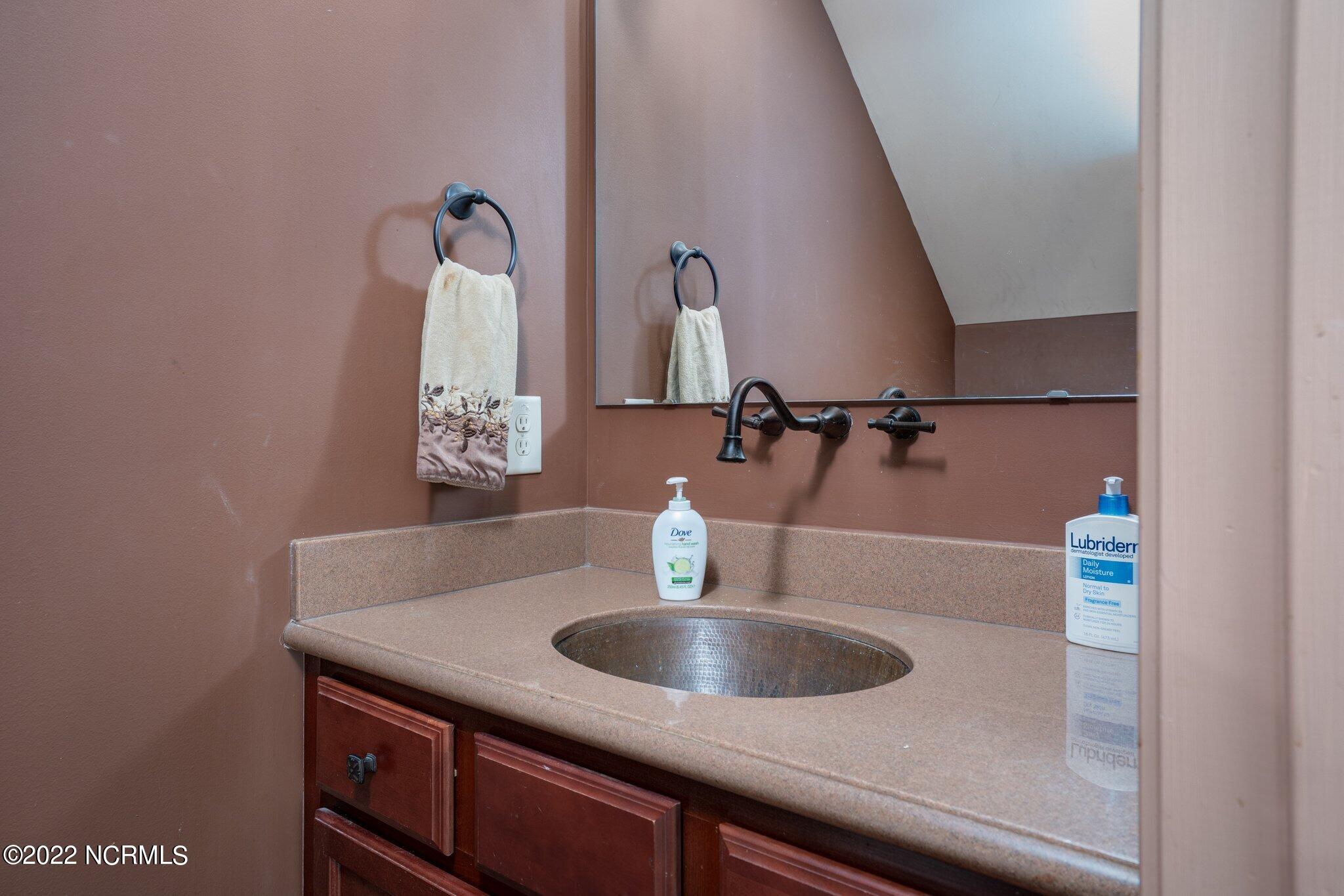 11186 Beaver Dam Road Middlesex, NC 27557 - Photo 12 of 30 008-11186BeaverDamRoad-Middlesex-NC-2755