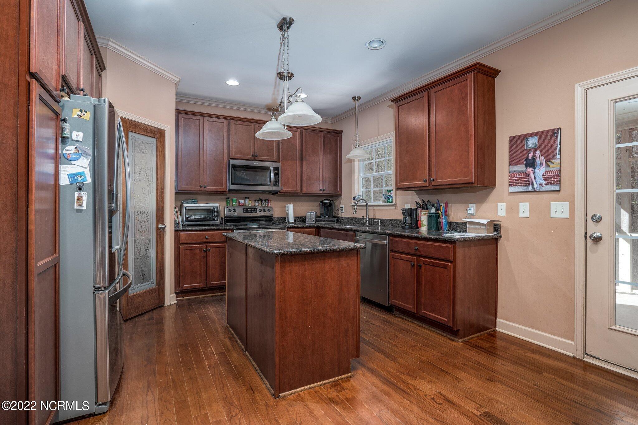 11186 Beaver Dam Road Middlesex, NC 27557 - Photo 3 of 30 009-11186BeaverDamRoad-Middlesex-NC-2755