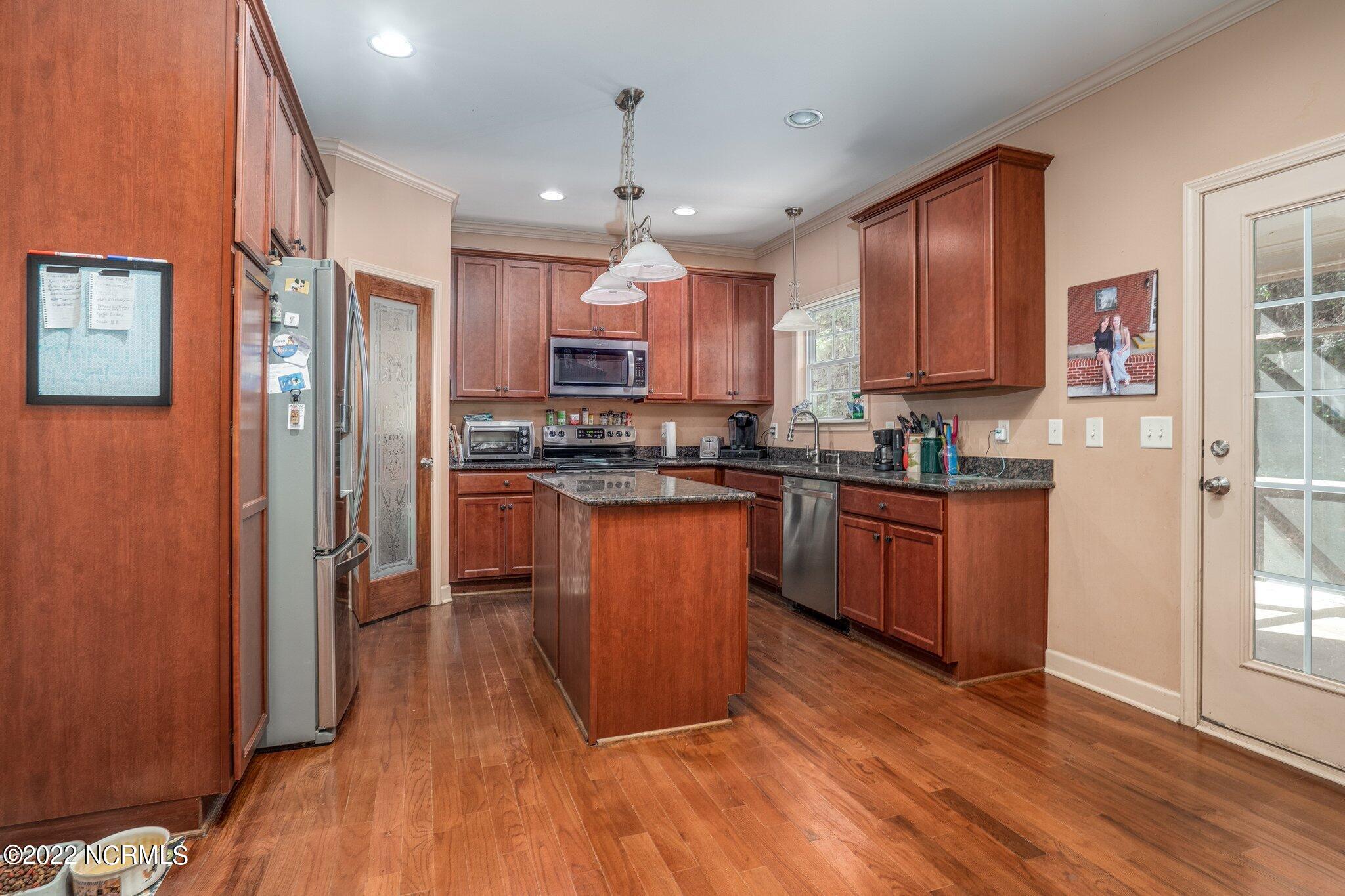 11186 Beaver Dam Road Middlesex, NC 27557 - Photo 6 of 30 012-11186BeaverDamRoad-Middlesex-NC-2755