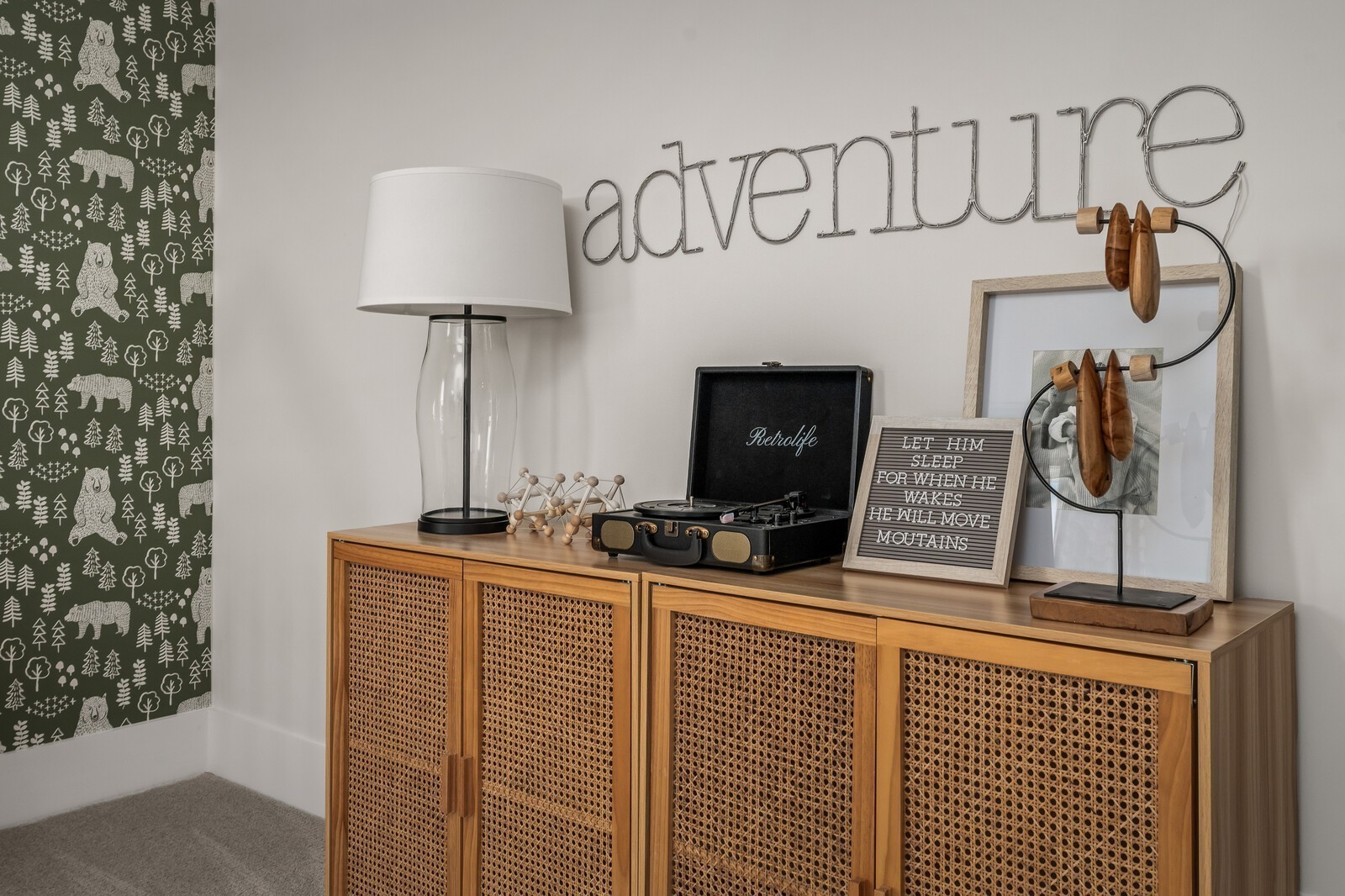 7280 Ruzek Court Fairview, TN 37062 - Photo 80 of 90 a bathroom with a sink a mirror and a lamp