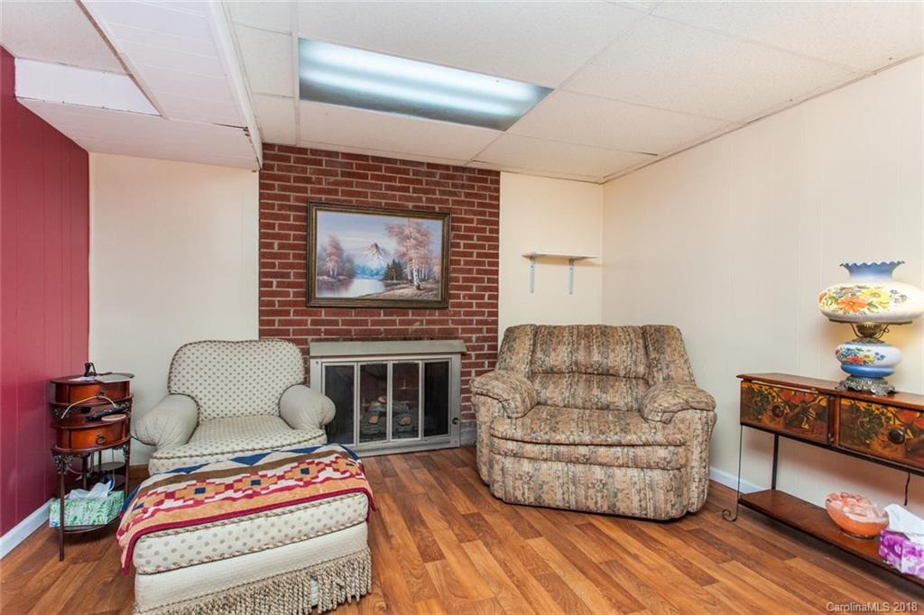 314 Big Bend Road Brevard, NC 28712 - Photo 24 of 31 Gallery Image 24