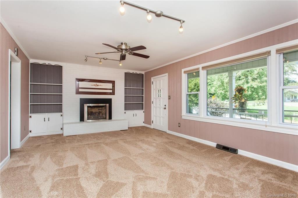 314 Big Bend Road Brevard, NC 28712 - Photo 5 of 31 Gallery Image 5