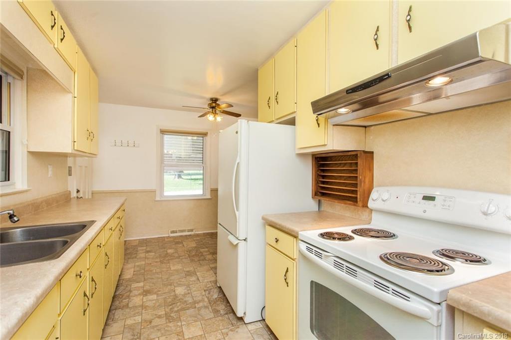 314 Big Bend Road Brevard, NC 28712 - Photo 8 of 31 Gallery Image 8