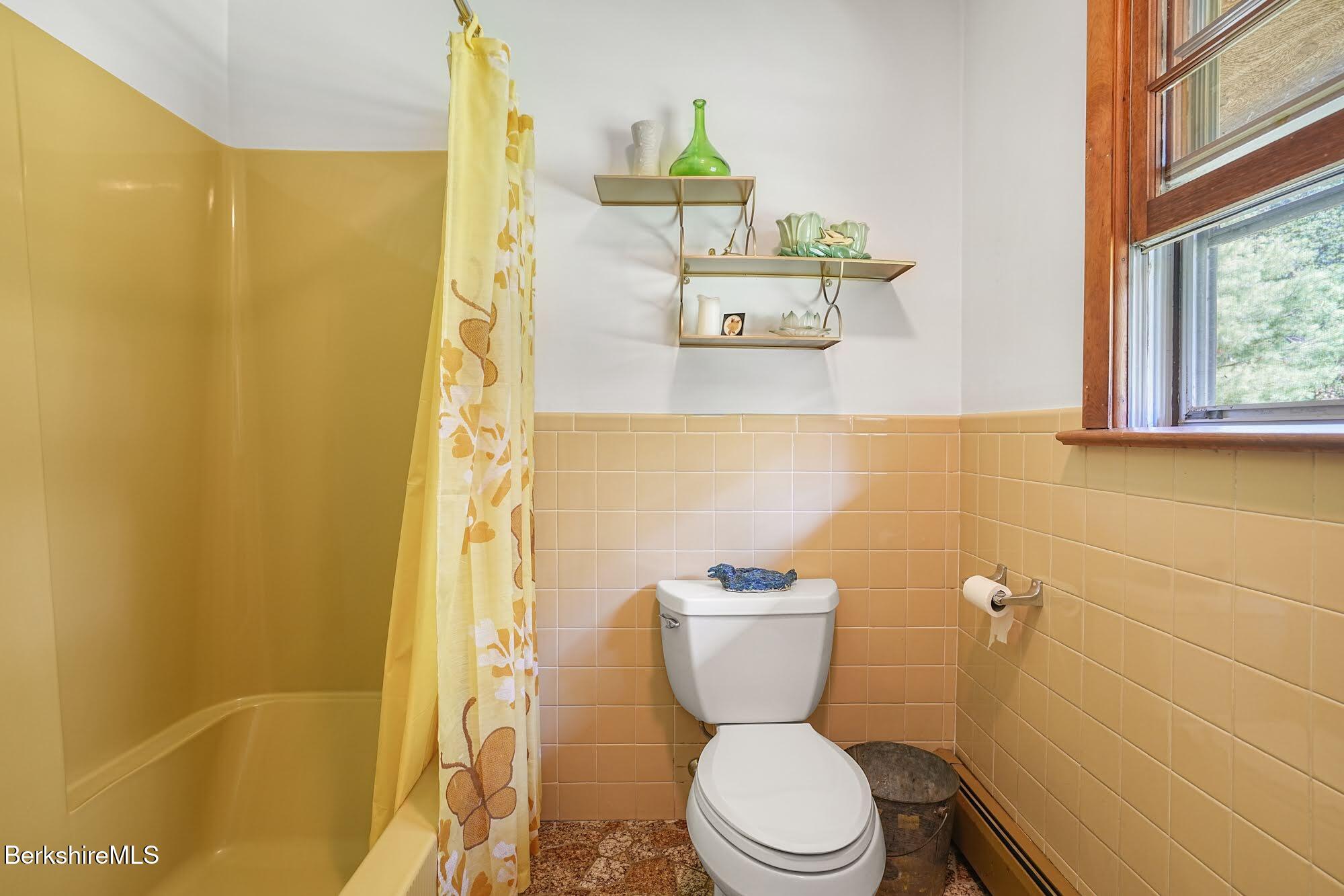 715 Main Road Monterey, MA 01245 - Photo 20 of 28 GUEST BATHROOM
