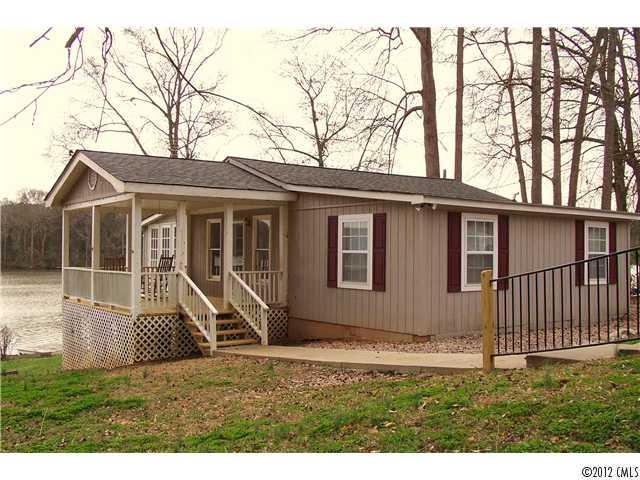 1033 Jackson Road Fort Lawn, SC 29714 - Photo 3 of 16 Gallery Image 3