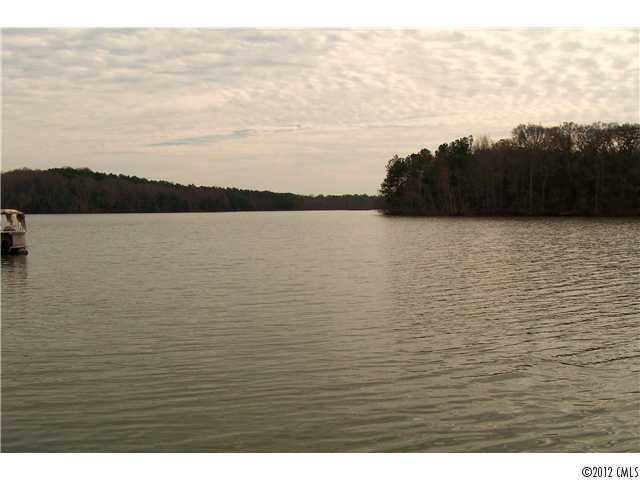 1033 Jackson Road Fort Lawn, SC 29714 - Photo 6 of 16 Gallery Image 6