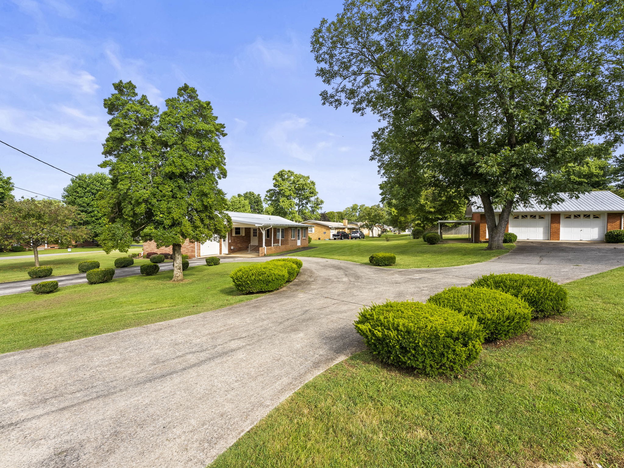 1111 Holders Cove Road Winchester, TN 37398 - Photo 2 of 33