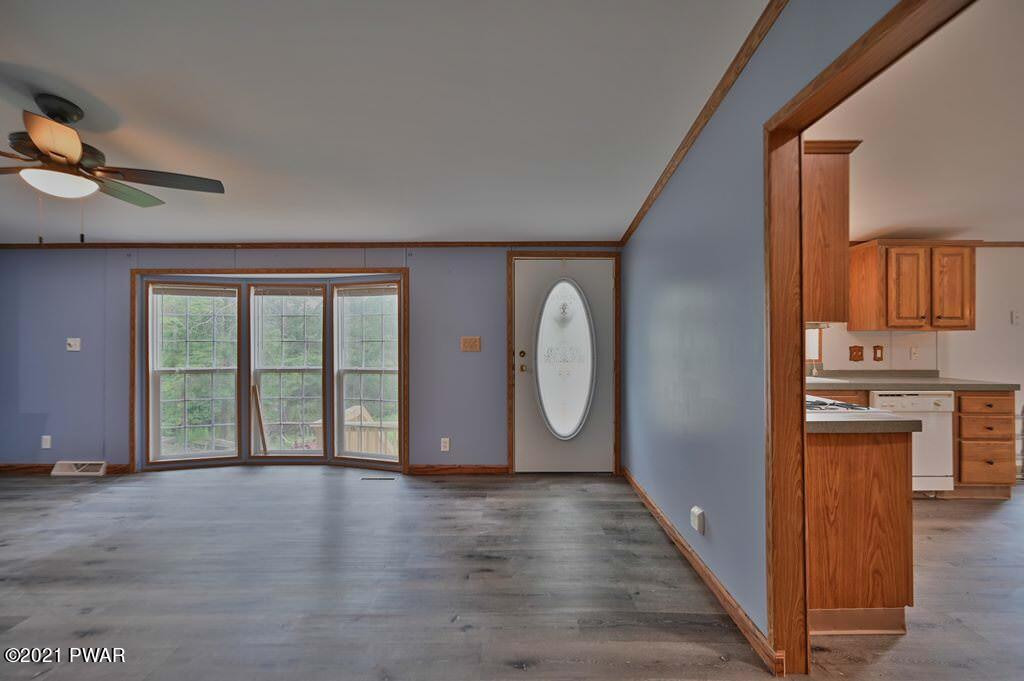 33 Oakview Lane Waymart, PA 18472 - Photo 15 of 65