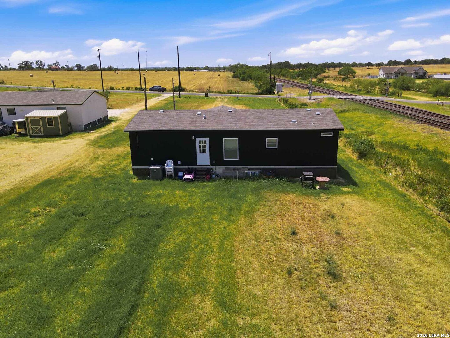 17106 Griffin Road Atascosa, TX 78002 - Photo 30 of 35 Gallery Image 30