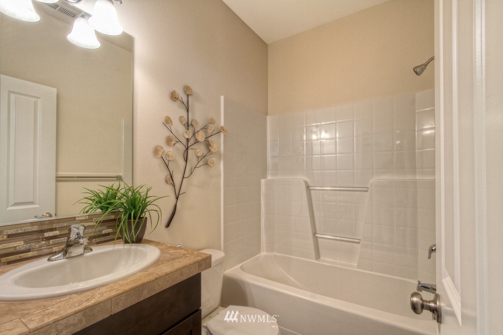 17845 Southeast 189th Street, Unit 53 Renton, WA 98058 - Photo 11 of 21 Gallery Image 11