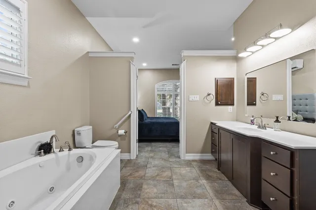 $985,000 | 9512 Palmbrook Drive, Austin, TX 78717