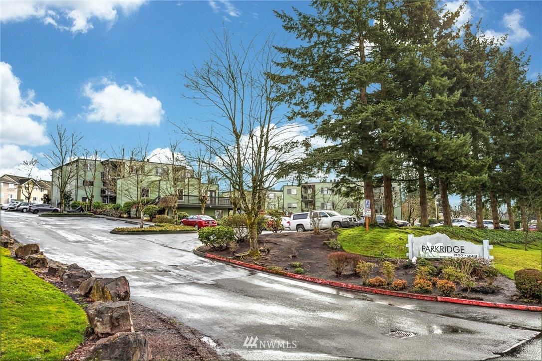 13009 East Gibson Road, Unit R132 Everett, WA 98204 - Photo 1 of 26 Gallery Image 1