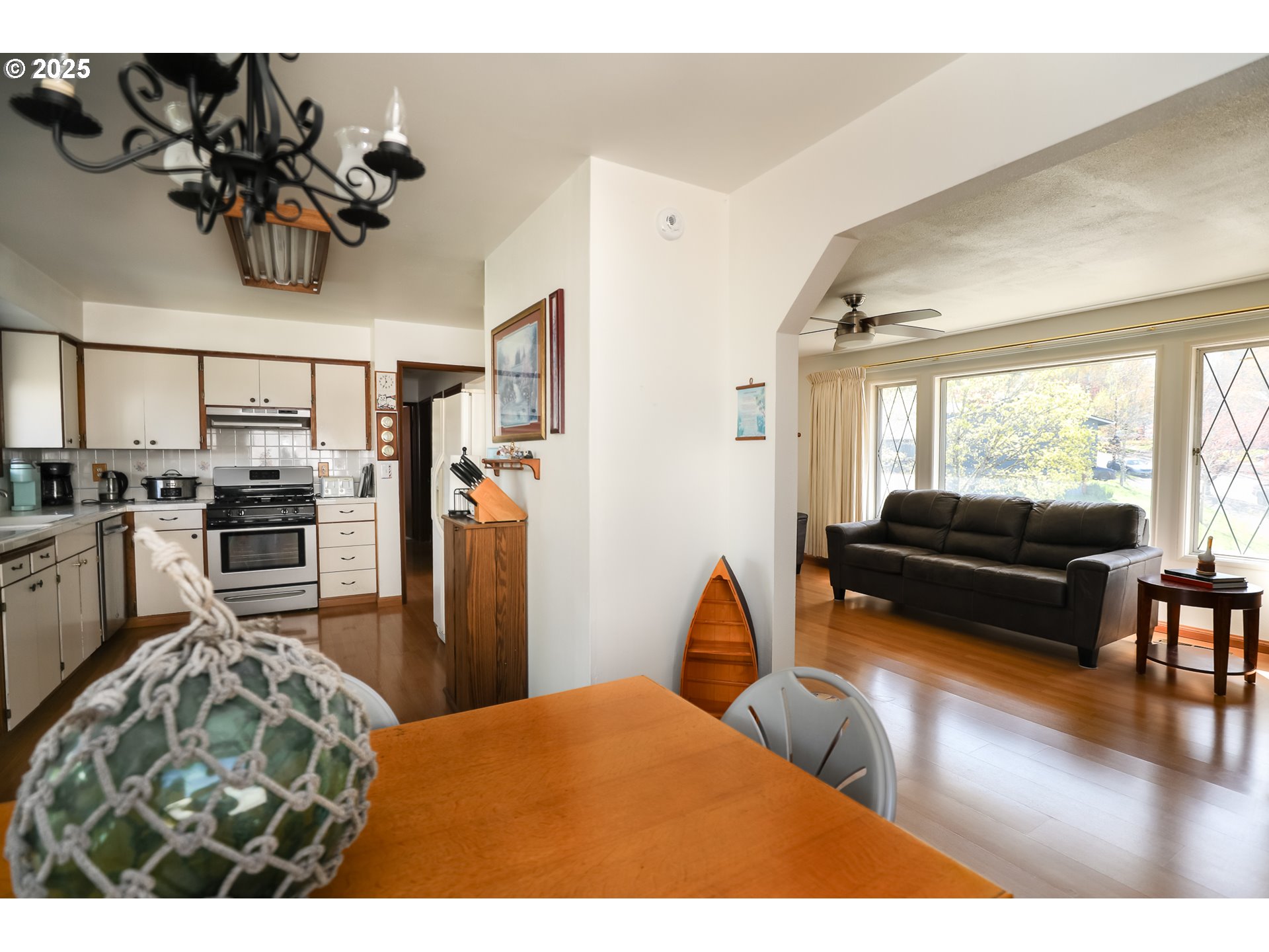 2085 Northwest 14th Street Gresham, OR 97030 - Photo 15 of 39