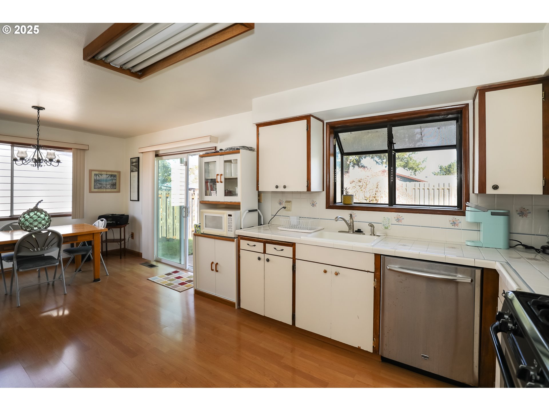 2085 Northwest 14th Street Gresham, OR 97030 - Photo 19 of 39