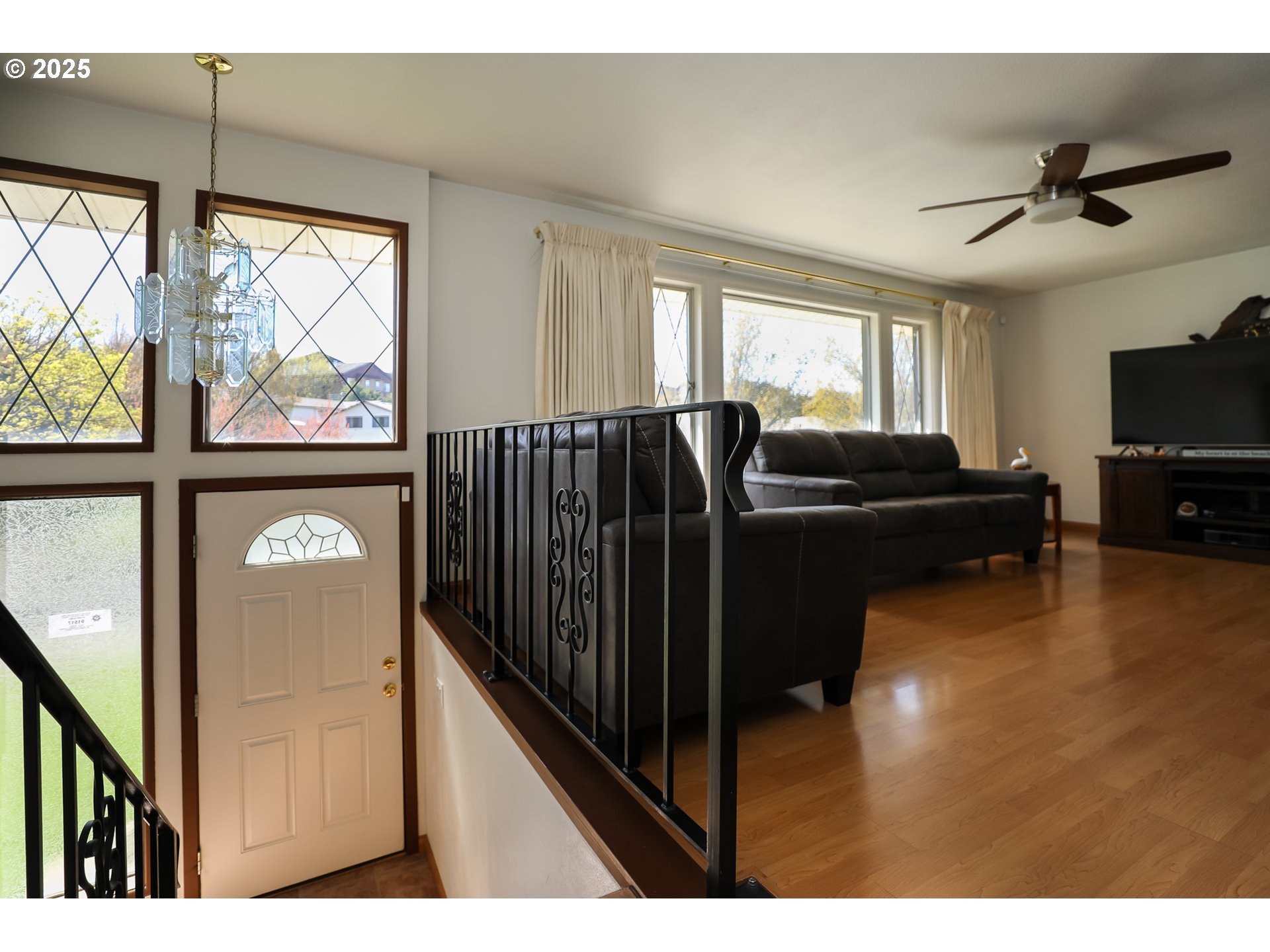 2085 Northwest 14th Street Gresham, OR 97030 - Photo 7 of 39