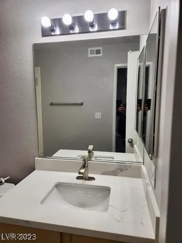 $1,375 | 950 Seven Hills Drive, Unit 3027, Henderson, NV 89052