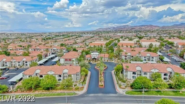 $1,375 | 950 Seven Hills Drive, Unit 3027, Henderson, NV 89052