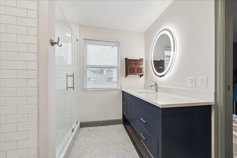 $330,000 | 727 Bunker Hill Road, Unit 36, Houston, TX 77024