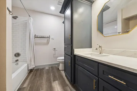 $330,000 | 727 Bunker Hill Road, Unit 36, Houston, TX 77024