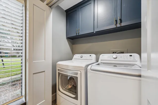 $330,000 | 727 Bunker Hill Road, Unit 36, Houston, TX 77024