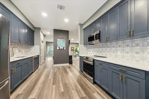 $330,000 | 727 Bunker Hill Road, Unit 36, Houston, TX 77024