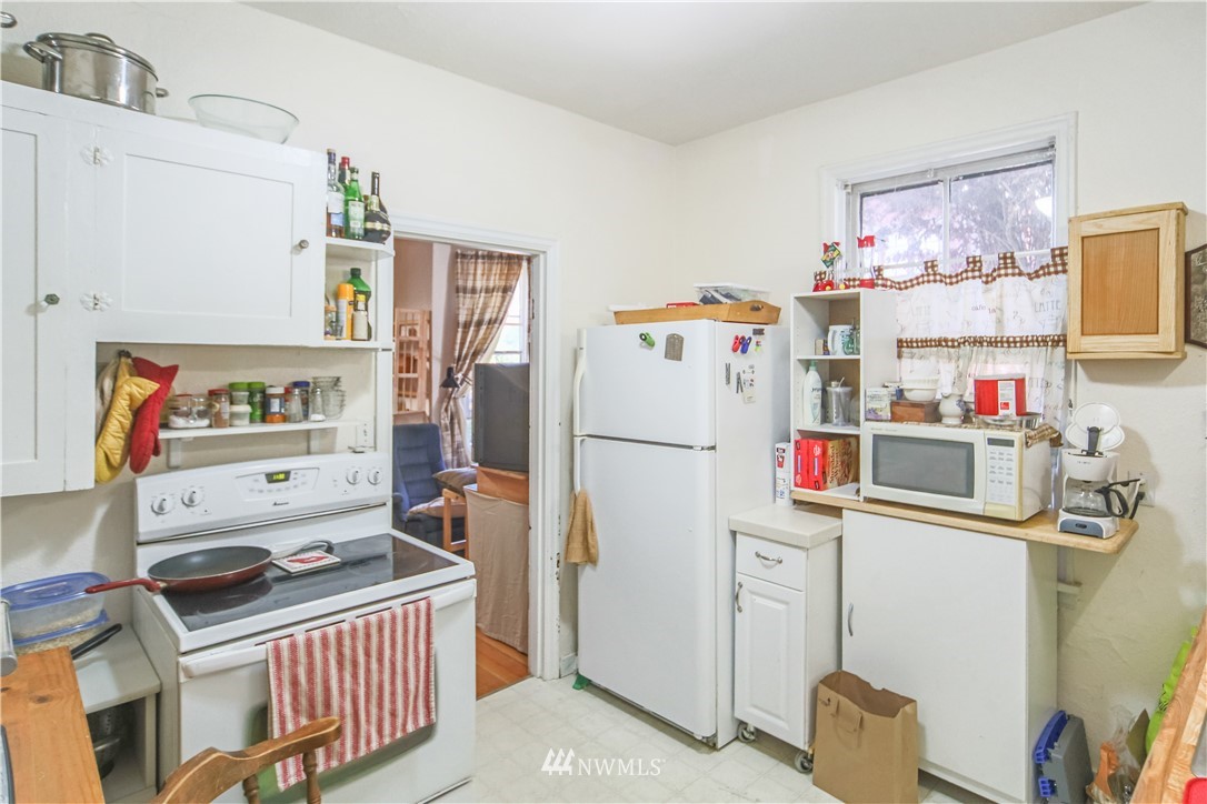 717 Franklin Street Port Townsend, WA 98368 - Photo 6 of 25 a room with storage and utility