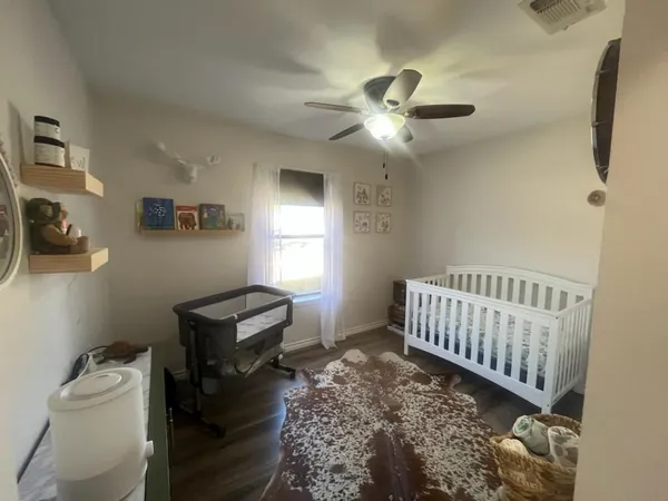 $2,150 | 302 Medio Vista Drive, Kerrville, TX 78028